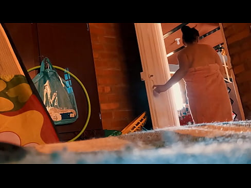 ❤️ Mon oncle me suit dans la douche, il me baise pendant que je prends une douche. ❤️❌ Vidéo de porno at us ❌️