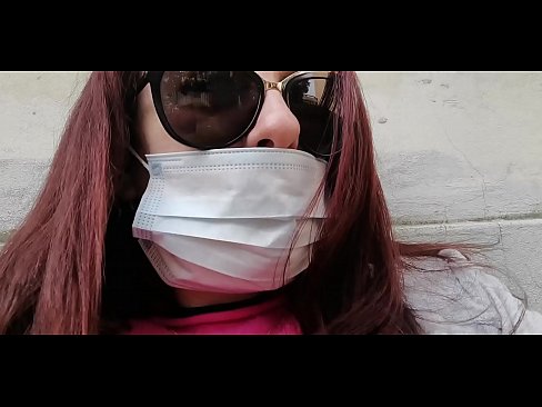 ❤️ Nicoletta se venge de son voisin et pisse dans son garage (Spécial Covid19 Quarantaine italienne) ❤️❌ Vidéo de porno at us ❌️